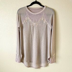 Gimmicks By BKE Boho Embroidered Semi-Sheer Longline Blouse Top S Whimsical